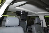 Установка Потолочный монитор Alpine PKG-2000P в Toyota Land Cruiser 200